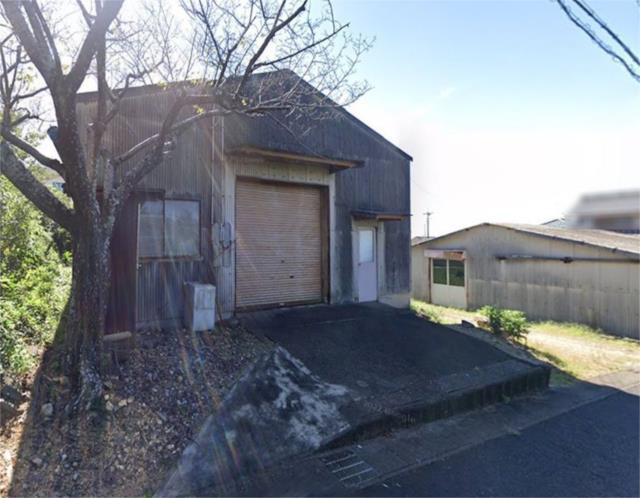 売地　豊橋市大岩町字北山6-585,6-584,6-579の外観|現地　北側　倉庫　※セットバックを要します。