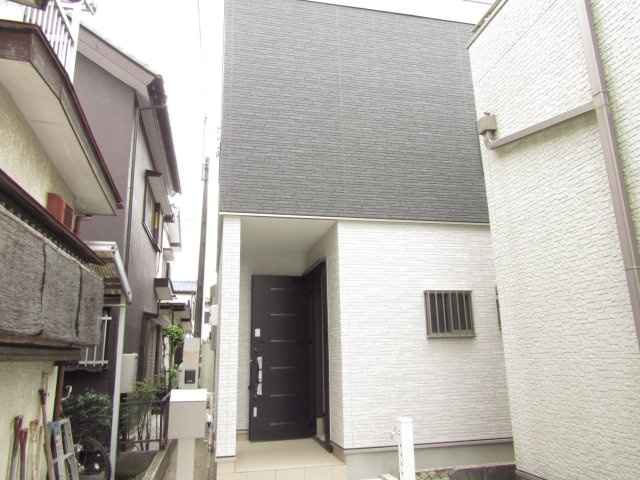 越谷市伊原2丁目 新築分譲住宅の外観