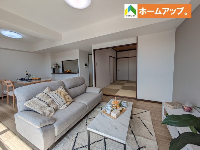 藤和シティコープ一社の居間・リビング|陽当りのいいリビング