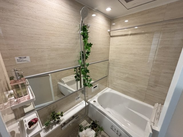 藤和シティコープ一社の浴室|浴室乾燥機は湿気を排しカビ防止に大活躍。冬季のヒートショック緩和にも