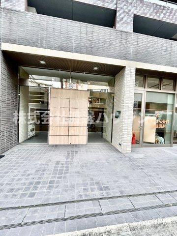 パークフラッツ江坂のエントランス