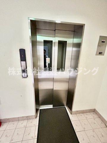 ミラクルセブン江坂のその他共用部分|エレベーター