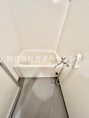 ミラクルセブン江坂の浴室