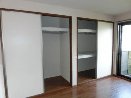 カーサ焼山中央E棟の収納