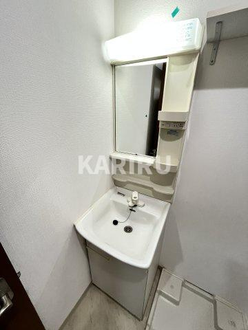 ラクラス高殿の洗面所
