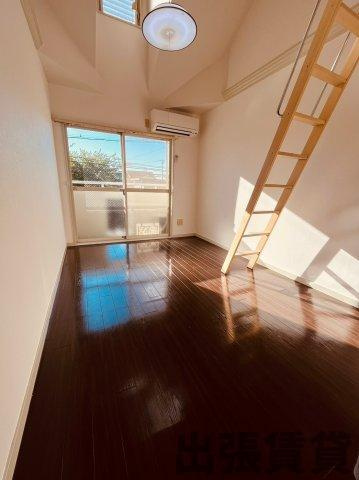 仲介手数料0円！！アーバンライフ東枇杷島2の居間・リビング