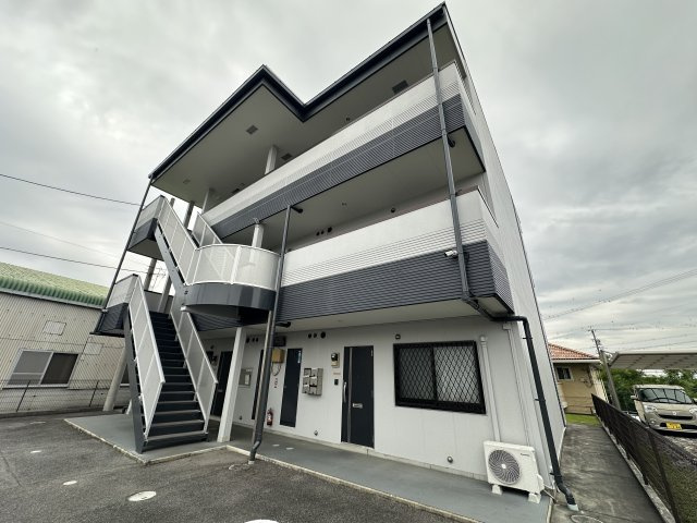 クレストの外観