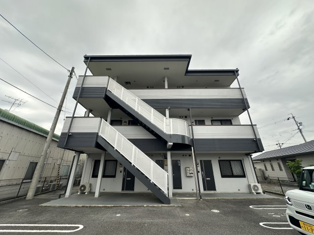 クレストの外観