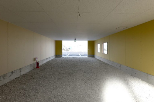 湖南市夏見の店舗事務所の内装