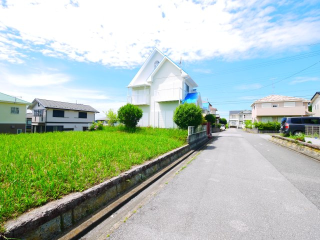 山武市成東　中古戸建の前面道路含む現地写真|内外装リフォーム済み令和6年6月（写真はリフォーム完了時のもので現況優先します）３DK　都市ガス
