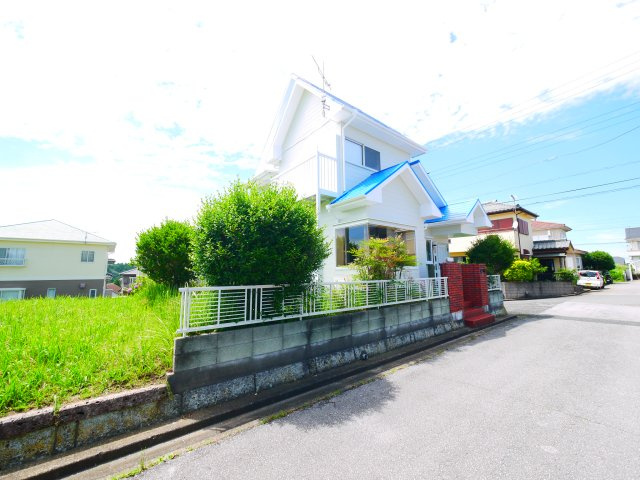 山武市成東　中古戸建の前面道路含む現地写真|内外装リフォーム済み令和6年6月（写真はリフォーム完了時のもので現況優先します）３DK　都市ガス