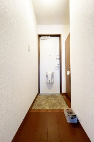 ウィルモア夷山　Ｂ棟の玄関