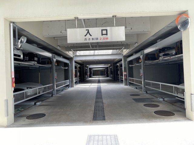 マリナージュ芦屋の駐車場