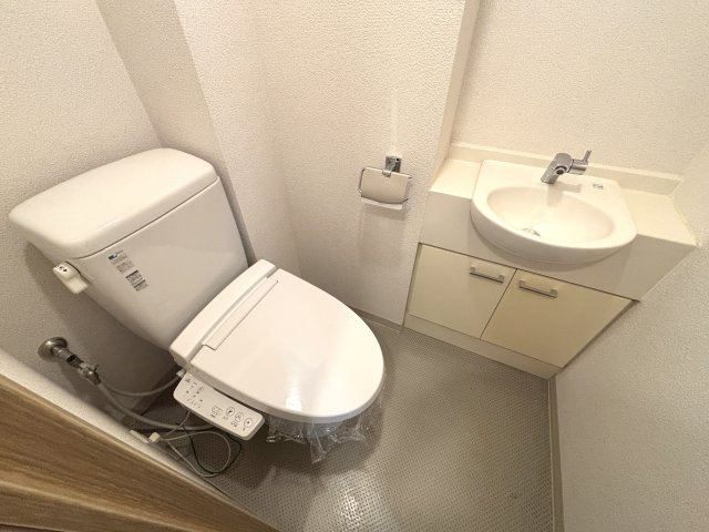 ファミールあざみ野スカーレットヒルズのトイレ