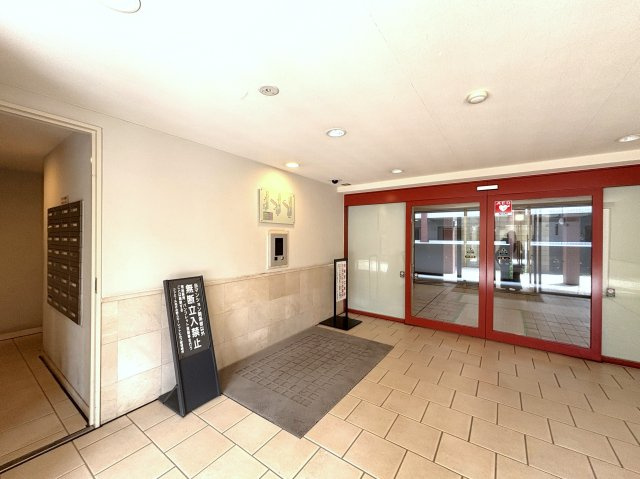 ファミールあざみ野スカーレットヒルズのエントランス