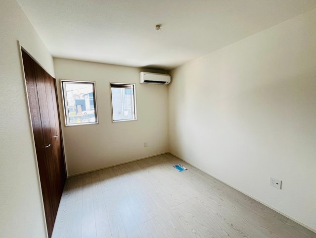 事業用／菊池郡大津町引水／29号棟の洋室|大きめのクローゼットがある洋室。どう活かすかはあなた次第。