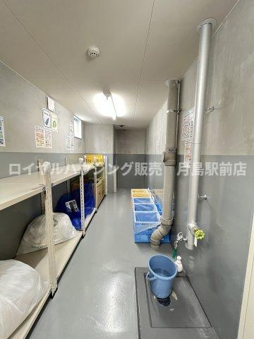 ☆雨にぬれずにゴミを出せる敷地内ゴミ置き場☆