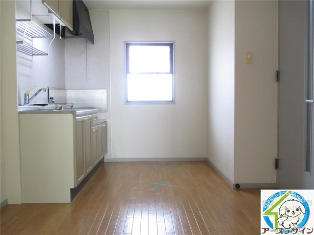 ハイツデアイの居間・リビング