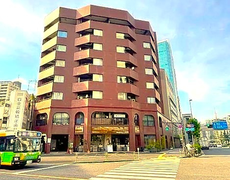 ライオンズマンション白金東の外観|■2010年 大規模修繕工事実施済■2010年 外壁塗装、防水改修工事等■2017年 各住戸玄関扉交換