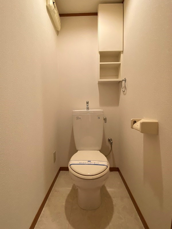 岸和田市西之内町のハイツのトイレ|トイレもきれいです