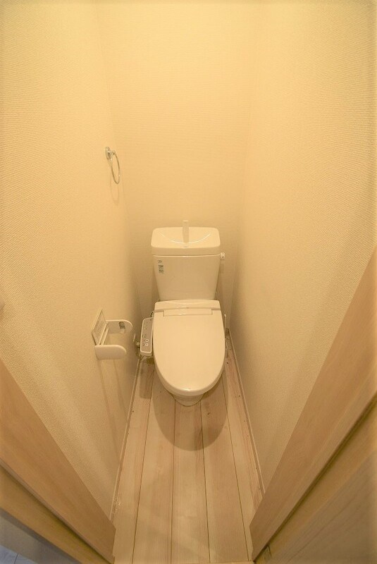 MELDIA新百合ヶ丘のトイレ|別部屋の参考写真です。