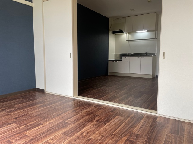 フレグランス川崎の居間・リビング|洋室です