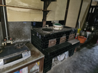 【キッチン】 | （商談中）彦根城下町にある明治時代からの古民家 | 昔のおくどさんがあります