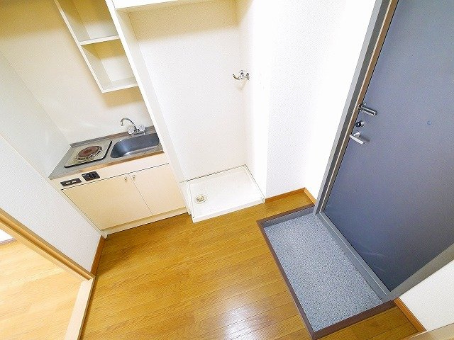 レオパレスドリーム浪漫の玄関|ゆったりとした玄関です