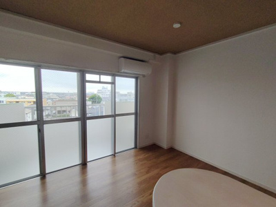 【居間・リビング】 | やまやの森