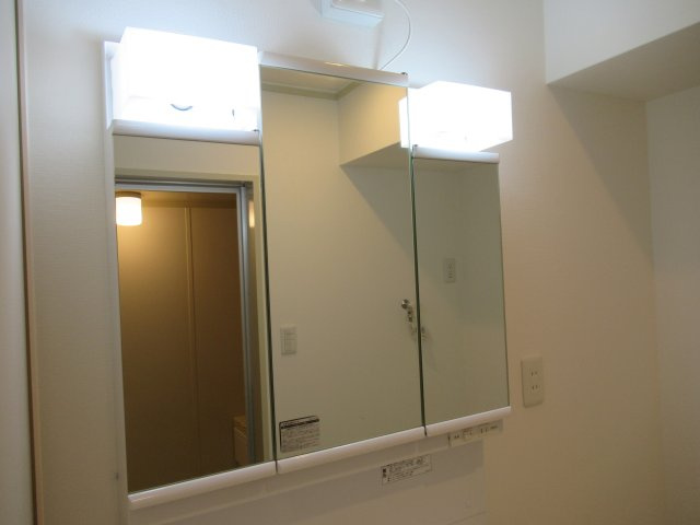 落合第２　３ＬＤＫの洗面所|広い洗面スペース