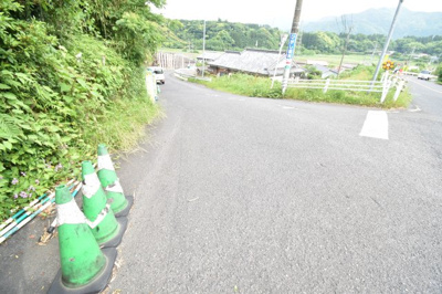 【前面道路含む現地写真】 | 鹿屋市田淵町　売地 | 西側