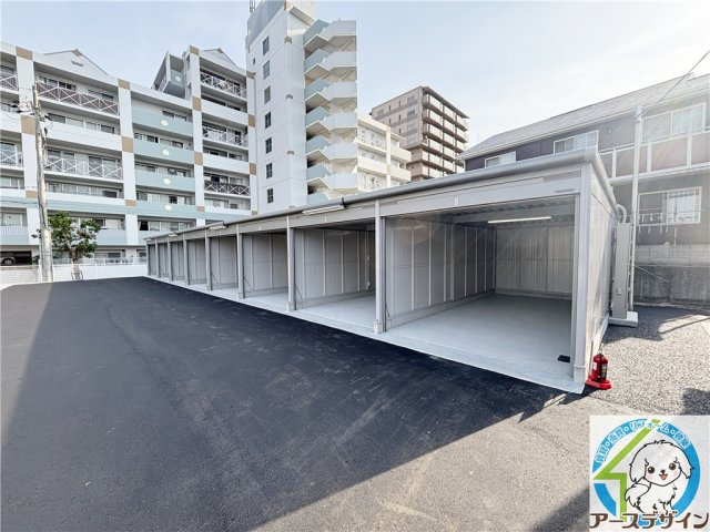 アースガレージ清水Ⅳの外観