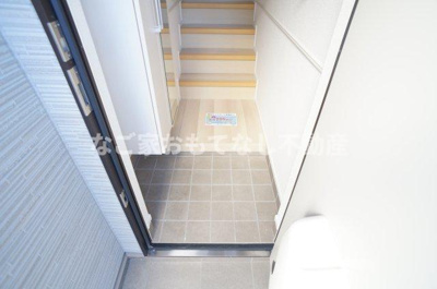 【玄関】 | ヴィラ・ミレニアムⅢ | ※写真は別号室