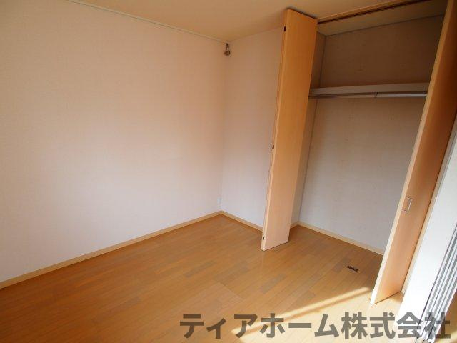 クレストヴェール五位堂の収納|ちょっとした収納スペースも充実しています