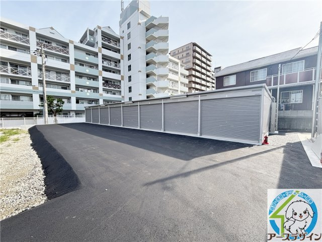 アースガレージ清水Ⅳの外観