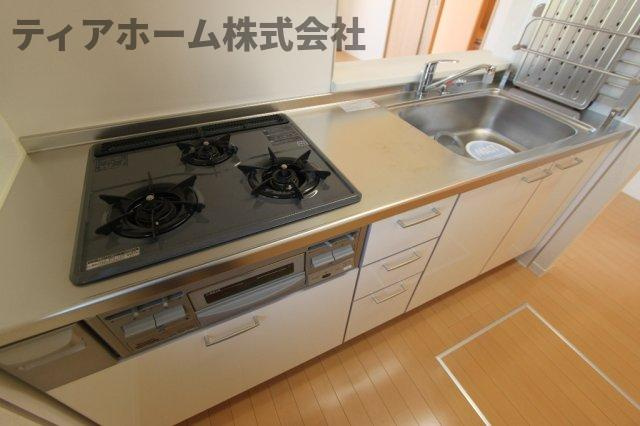 シャーメゾン秋山Aのキッチン