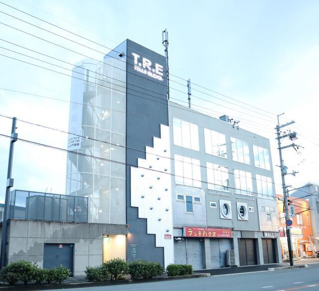 Ｔ．Ｒ．Ｅ　ＴＳＵＪＩＢＬＤＧ．