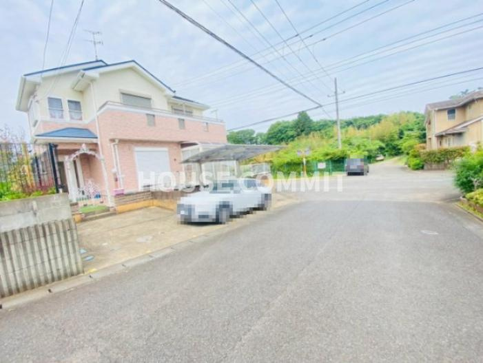 吉倉　中古戸建の前面道路含む現地写真