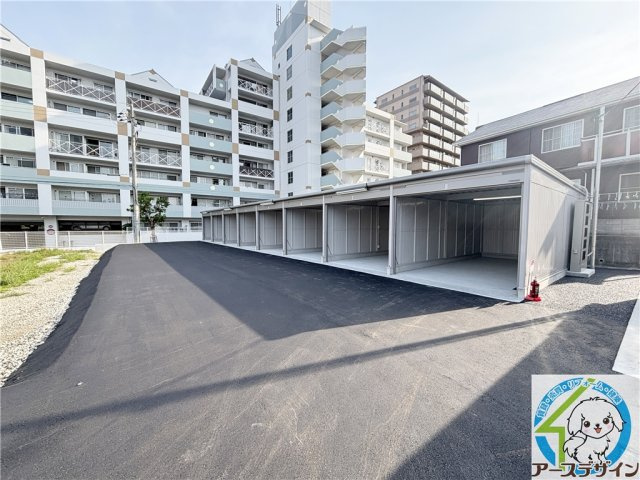 アースガレージ清水Ⅳの外観