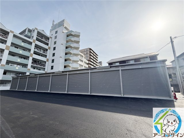 アースガレージ清水Ⅳの外観