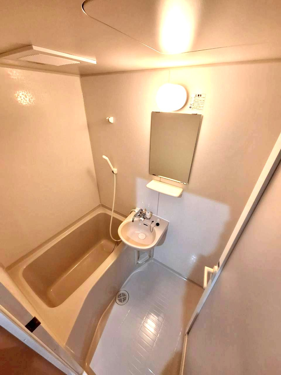 チェリーメゾン西ヶ原の浴室