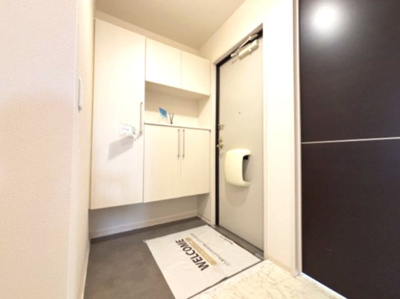 【玄関】 | ヴァン・カルチェB