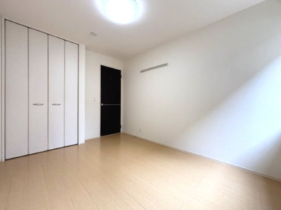 【寝室】 | ヴァン・カルチェB