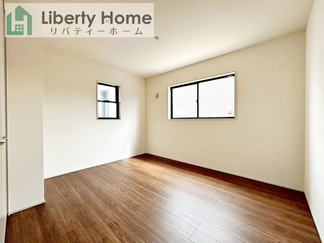 ひたちなか市東石川第13　新築戸建　5号棟の洋室