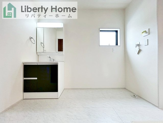 ひたちなか市東石川第13　新築戸建　5号棟の洗面所