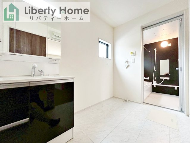 ひたちなか市東石川第13　新築戸建　5号棟の脱衣所