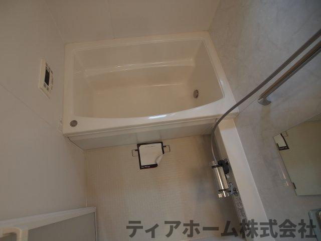 リーフコート高山台の浴室|日々の疲れを癒すお風呂付です