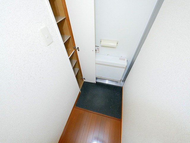 レオパレスＨａｌｆ　Ｍｏｏｎの玄関