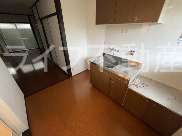 福井マンションの居間・リビング|使いやすいリビングです