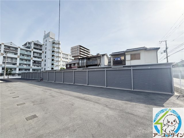 アースガレージ清水Ⅲの外観